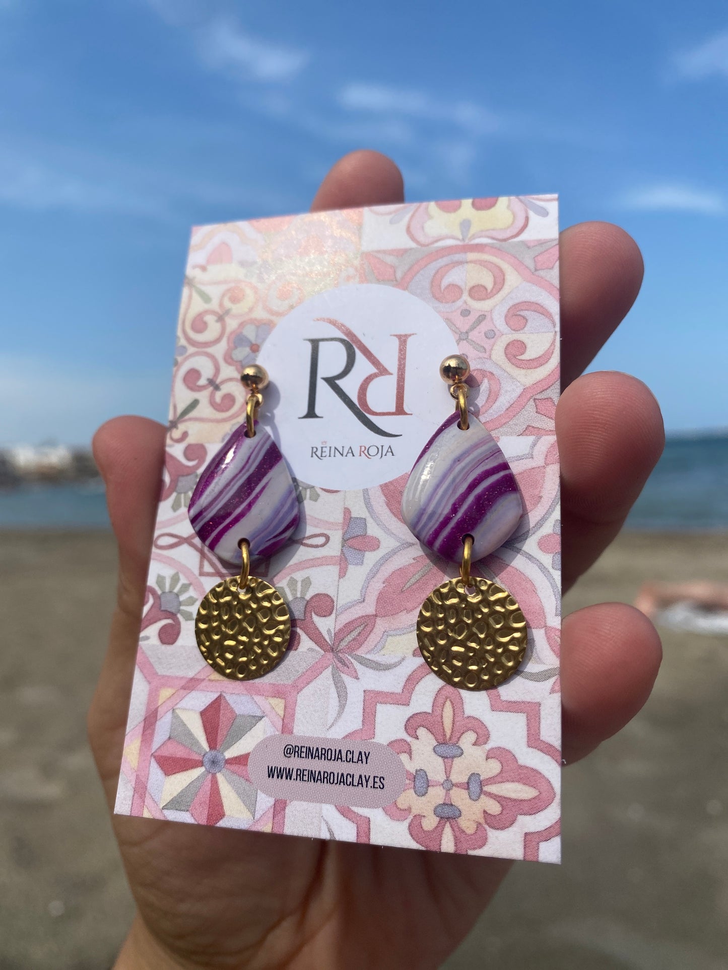 Moneda morada