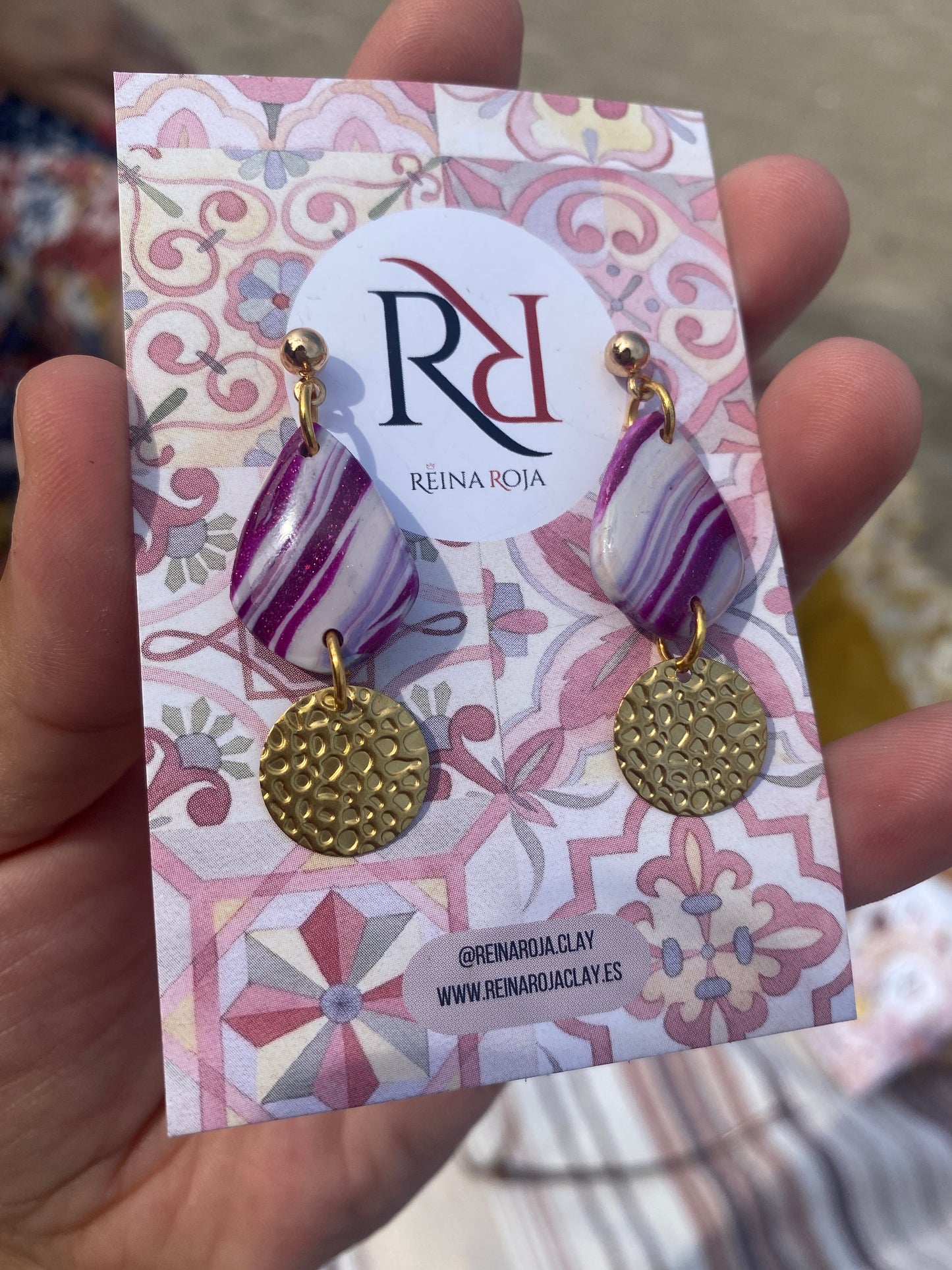 Moneda morada